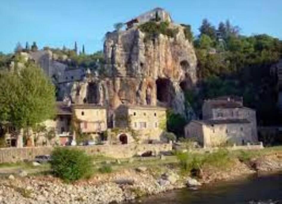 La O'Liso Gorges De L'Ardeche Vila Salavas Exterior foto